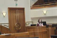 f42c1cb6-2e7a-47d3-b078-688c23108689